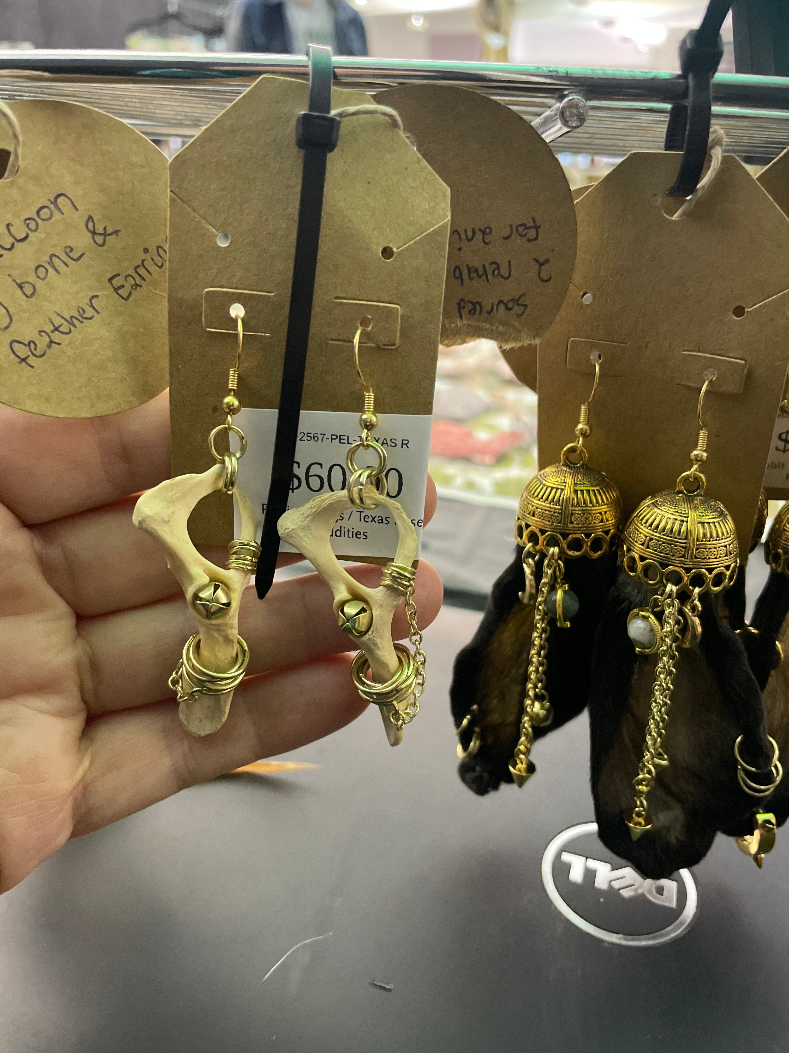 Pelvis earings